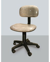 工厂批发模式掀金海马办公家具采购新时代，日用百货销售迎来变革